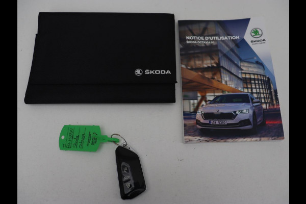 Škoda Octavia 1.4 TSI PHEV Business Edition | Adaptive cruise | Carplay | Stuurverwarming | Navigatie | Parkeerhulp | Climate control | Plug In Škoda Octavia 1.4 TSI PHEV Business Edition | Adaptive cruise | Carplay | Stuurverwarming | Navigatie | Parkeerhulp | Climate control | Plug In