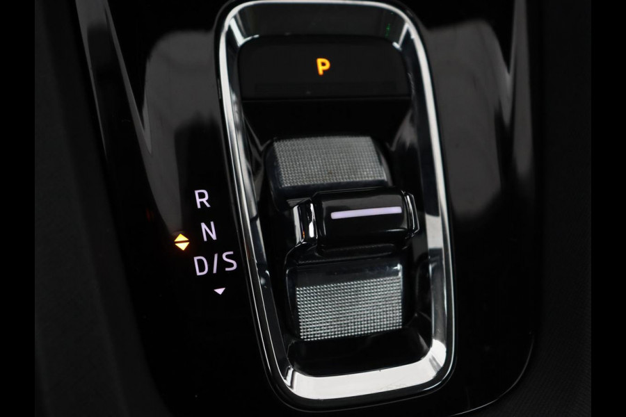 Škoda Octavia 1.4 TSI PHEV Business Edition | Adaptive cruise | Carplay | Stuurverwarming | Navigatie | Parkeerhulp | Climate control | Plug In Škoda Octavia 1.4 TSI PHEV Business Edition | Adaptive cruise | Carplay | Stuurverwarming | Navigatie | Parkeerhulp | Climate control | Plug In