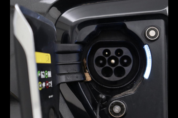 Lynk & Co 01 1.5 Plug In | Panoramadak | Infinity by Harman | Camera | Adaptive cruise | Stoelverwarming | Carplay | Memory | Full LED Lynk & Co 01 1.5 Plug In | Panoramadak | Infinity by Harman | Camera | Adaptive cruise | Stoelverwarming | Carplay | Memory | Full LED