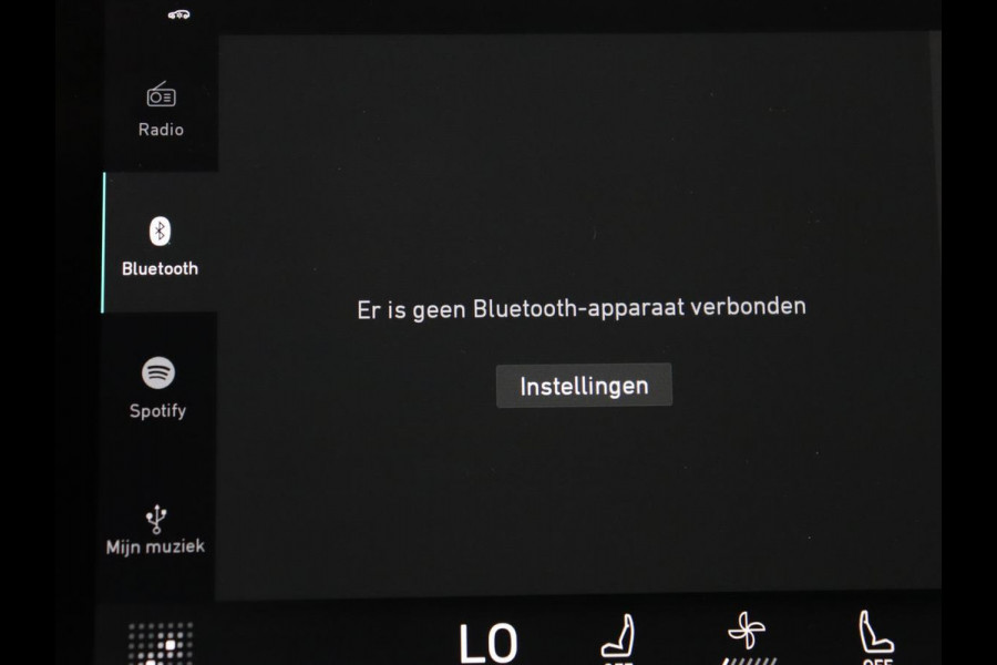 Lynk & Co 01 1.5 Plug In | Panoramadak | Infinity by Harman | Camera | Adaptive cruise | Stoelverwarming | Carplay | Memory | Full LED Lynk & Co 01 1.5 Plug In | Panoramadak | Infinity by Harman | Camera | Adaptive cruise | Stoelverwarming | Carplay | Memory | Full LED