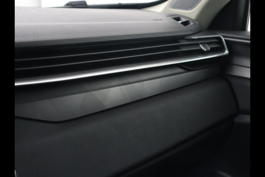 Lynk & Co 01 1.5 Plug In | Panoramadak | Infinity by Harman | Camera | Adaptive cruise | Stoelverwarming | Carplay | Memory | Full LED Lynk & Co 01 1.5 Plug In | Panoramadak | Infinity by Harman | Camera | Adaptive cruise | Stoelverwarming | Carplay | Memory | Full LED