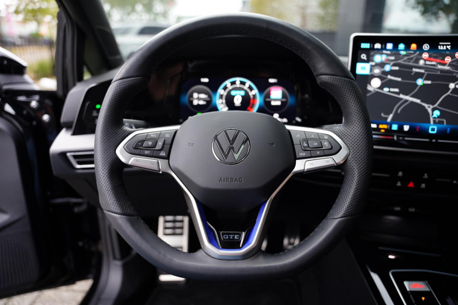 Volkswagen Golf 1.5 E-Hybrid GTE GERESERVEERD Volkswagen Golf 1.5 E-Hybrid GTE GERESERVEERD