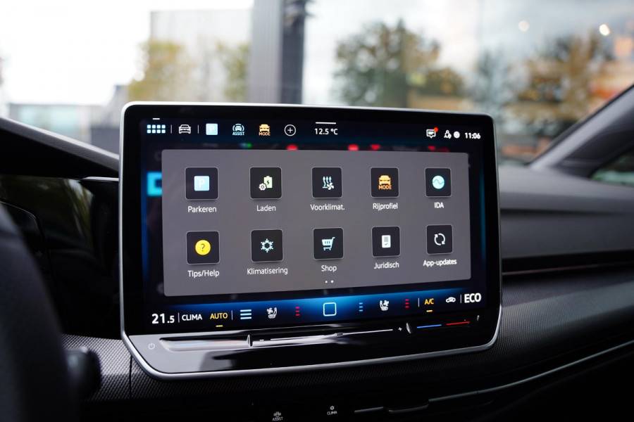 Volkswagen Golf 1.5 E-Hybrid GTE GERESERVEERD Volkswagen Golf 1.5 E-Hybrid GTE GERESERVEERD