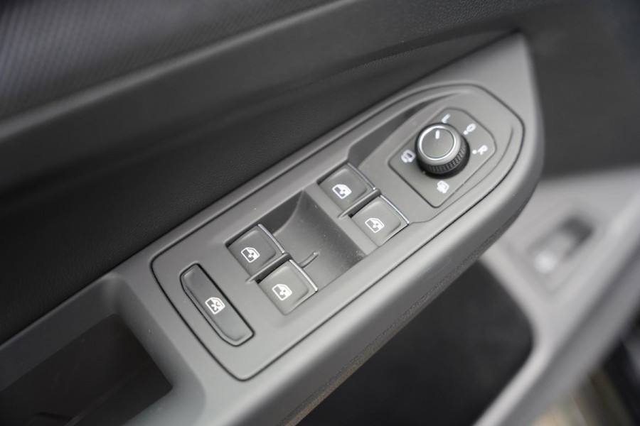 Volkswagen Golf 1.5 E-Hybrid GTE GERESERVEERD Volkswagen Golf 1.5 E-Hybrid GTE GERESERVEERD