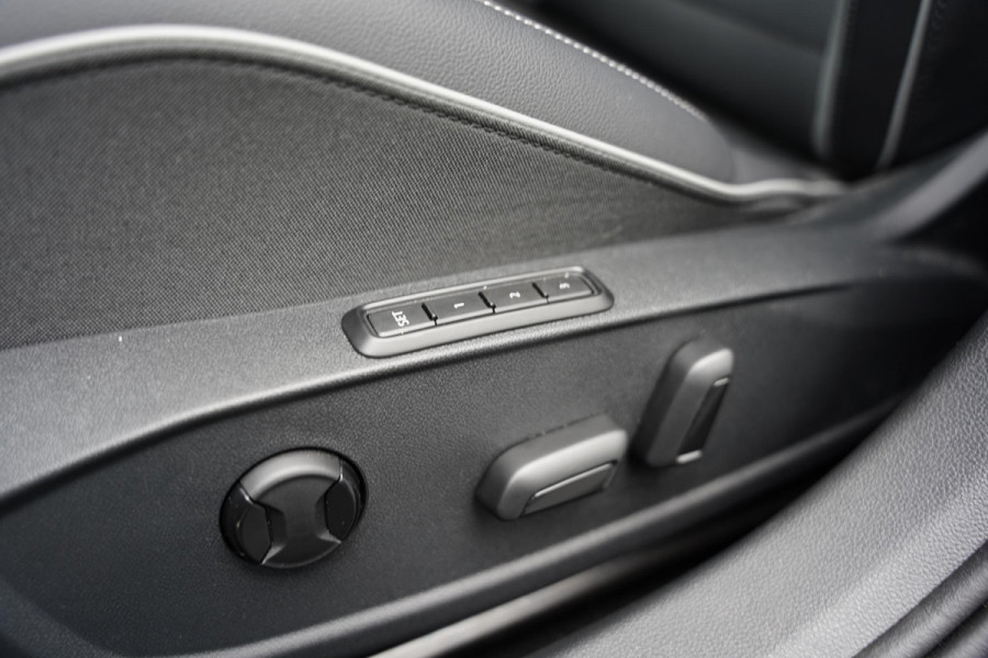 Volkswagen Golf 1.5 E-Hybrid GTE GERESERVEERD Volkswagen Golf 1.5 E-Hybrid GTE GERESERVEERD