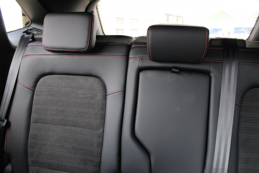 Ford Kuga 2.5 PHEV ST-Line X | Trekhaak | Head-up | B&O | BLIS | Adaptieve cruise Ford Kuga 2.5 PHEV ST-Line X | Trekhaak | Head-up | B&O | BLIS | Adaptieve cruise