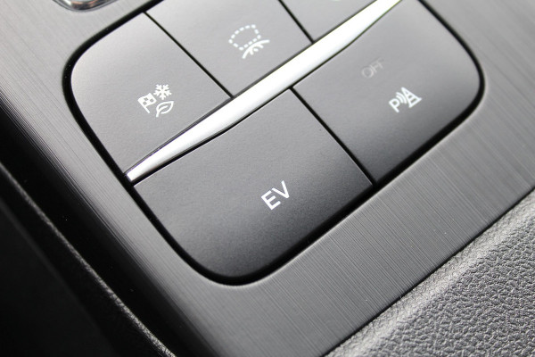 Ford Kuga 2.5 PHEV ST-Line X | Trekhaak | Head-up | B&O | BLIS | Matrix | Adaptieve cruise Ford Kuga 2.5 PHEV ST-Line X | Trekhaak | Head-up | B&O | BLIS | Matrix | Adaptieve cruise