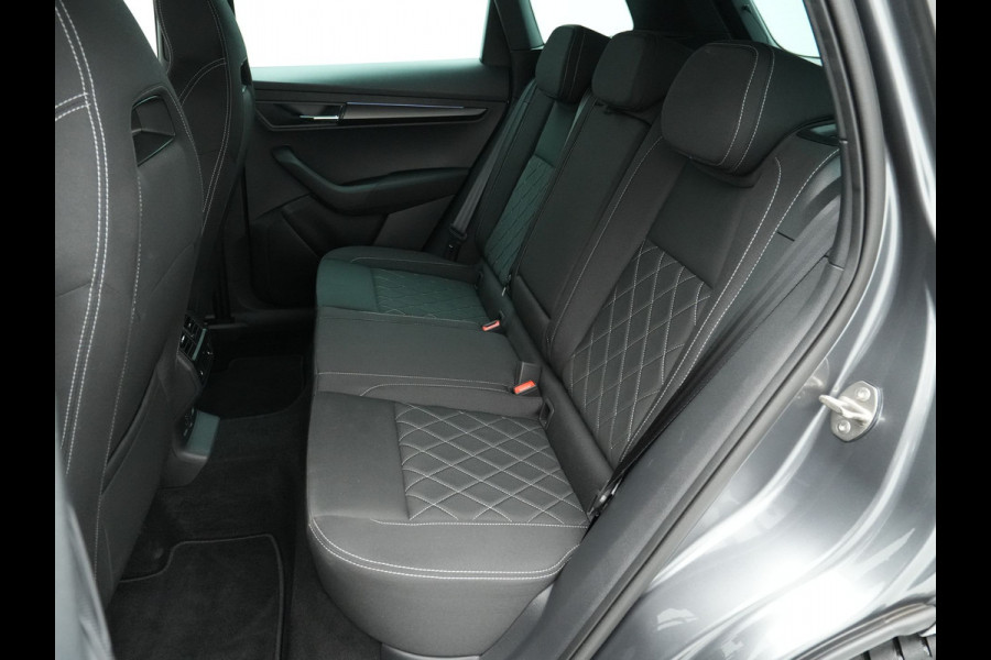 Škoda Karoq 1.5 TSI ACT 150PK DSG Sportline Business Navigatie Camera elek klep keyless 18"velgen 151