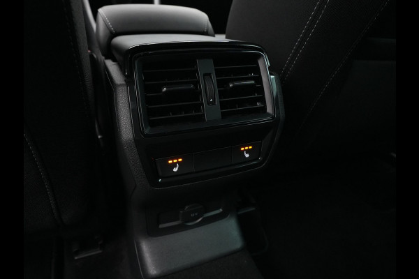 Škoda Karoq 1.5 TSI ACT 150PK DSG Sportline Business Navigatie Camera elek klep keyless 18"velgen 151