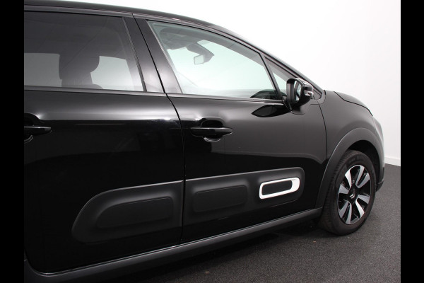 Citroën C3 1.2 PureTech Max Automaat  Airco Navigatie d.m.v.Apple carplay / Android Auto Parksensoren Lichtmetalen Velgen Citroën C3 1.2 PureTech Max Automaat  Airco Navigatie d.m.v.Apple carplay / Android Auto Parksensoren Lichtmetalen Velgen