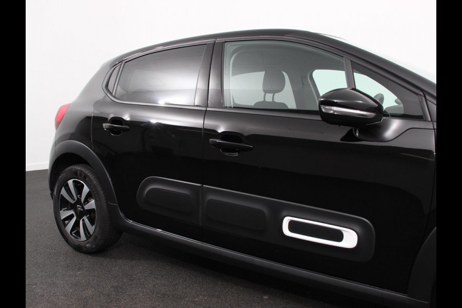 Citroën C3 1.2 PureTech Max Automaat  Airco Navigatie d.m.v.Apple carplay / Android Auto Parksensoren Lichtmetalen Velgen Citroën C3 1.2 PureTech Max Automaat  Airco Navigatie d.m.v.Apple carplay / Android Auto Parksensoren Lichtmetalen Velgen