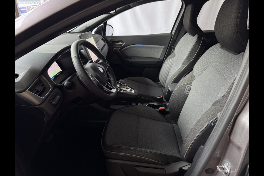 Renault Captur 1.3 MILD HYBRID 160 TECHNO CAMERA 18''LMV STOEL/STUUR .VERW PURE VISION LED 10'' R-LINK NAVI 2025 EDC-automaat (Efficiënt Dual Clutch) 7 Versnellingen 1200KG Trekgewicht