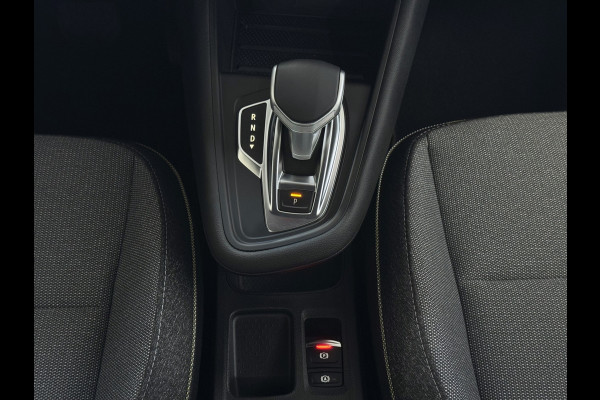 Renault Captur 1.3 MILD HYBRID 160 TECHNO CAMERA 18''LMV STOEL/STUUR .VERW PURE VISION LED 10'' R-LINK NAVI 2025 EDC-automaat (Efficiënt Dual Clutch) 7 Versnellingen 1200KG Trekgewicht