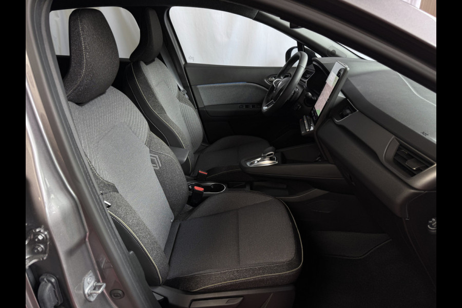 Renault Captur 1.3 MILD HYBRID 160 TECHNO CAMERA 18''LMV STOEL/STUUR .VERW PURE VISION LED 10'' R-LINK NAVI 2025 EDC-automaat (Efficiënt Dual Clutch) 7 Versnellingen 1200KG Trekgewicht