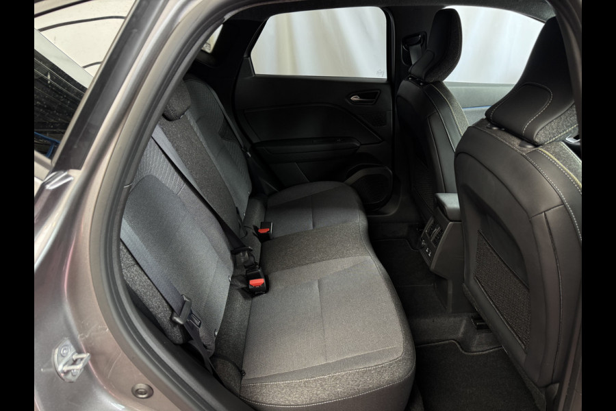 Renault Captur 1.3 MILD HYBRID 160 TECHNO CAMERA 18''LMV STOEL/STUUR .VERW PURE VISION LED 10'' R-LINK NAVI 2025 EDC-automaat (Efficiënt Dual Clutch) 7 Versnellingen 1200KG Trekgewicht