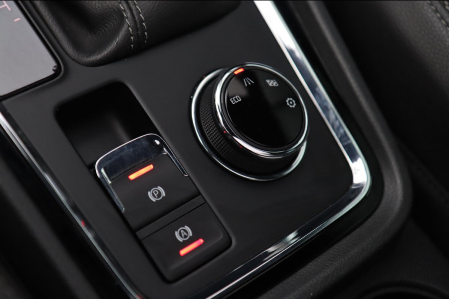 Seat Ateca 1.4 EcoTSI Xcellence 4DRIVE / PANODAK / KEYLESS / ACC / CAMERA / CARPLAY