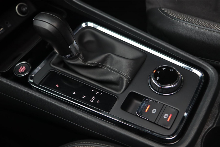 Seat Ateca 1.4 EcoTSI Xcellence 4DRIVE / PANODAK / KEYLESS / ACC / CAMERA / CARPLAY