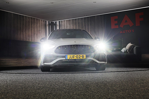 Mercedes-Benz C-Klasse Estate 300 e AMG 63 Look / Massage / Burmester / Head Up / 360 Camera / Acc / Elek Stoelen / Open Pano / 20