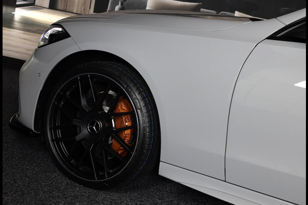 Mercedes-Benz C-Klasse Estate 300 e AMG 63 Look / Massage / Burmester / Head Up / 360 Camera / Acc / Elek Stoelen / Open Pano / 20