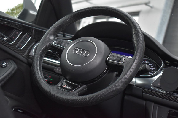Audi A6 Avant 4.0 TFSI RS 6 quattro performance Pano Camera ACC Stuurvw Memory Audi A6 Avant 4.0 TFSI RS 6 quattro performance Pano Camera ACC Stuurvw Memory