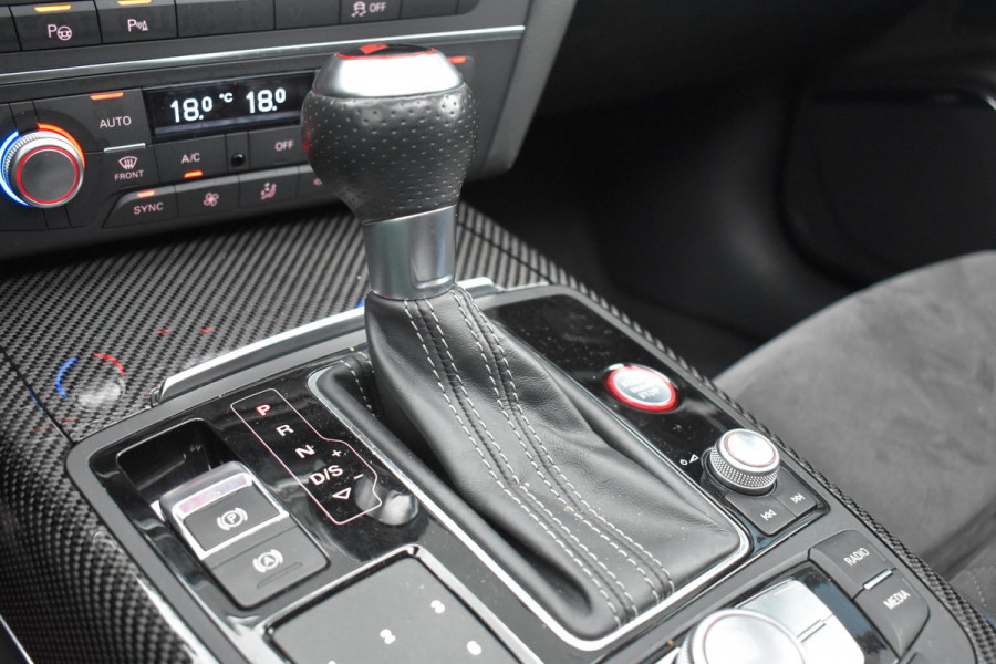 Audi A6 Avant 4.0 TFSI RS 6 quattro performance Pano Camera ACC Stuurvw Memory Audi A6 Avant 4.0 TFSI RS 6 quattro performance Pano Camera ACC Stuurvw Memory