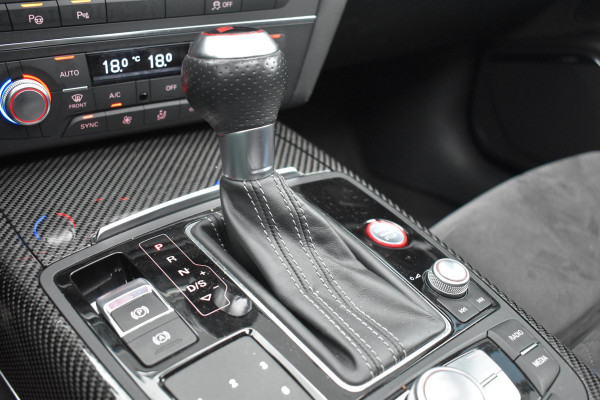 Audi A6 Avant 4.0 TFSI RS 6 quattro performance Pano Camera ACC Stuurvw Memory Audi A6 Avant 4.0 TFSI RS 6 quattro performance Pano Camera ACC Stuurvw Memory