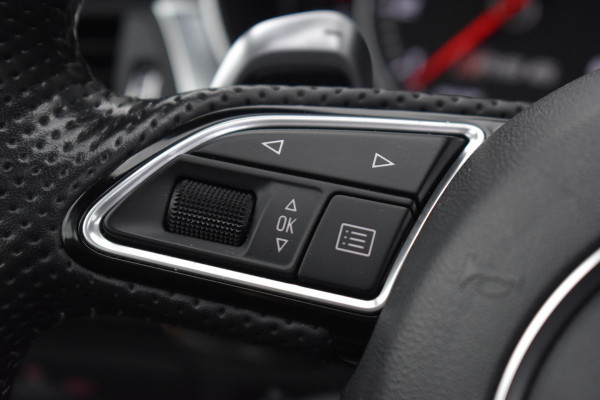 Audi A6 Avant 4.0 TFSI RS 6 quattro performance Pano Camera ACC Stuurvw Memory Audi A6 Avant 4.0 TFSI RS 6 quattro performance Pano Camera ACC Stuurvw Memory