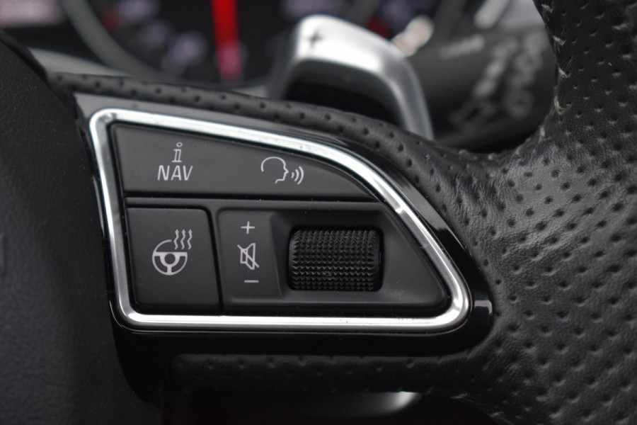 Audi A6 Avant 4.0 TFSI RS 6 quattro performance Pano Camera ACC Stuurvw Memory Audi A6 Avant 4.0 TFSI RS 6 quattro performance Pano Camera ACC Stuurvw Memory