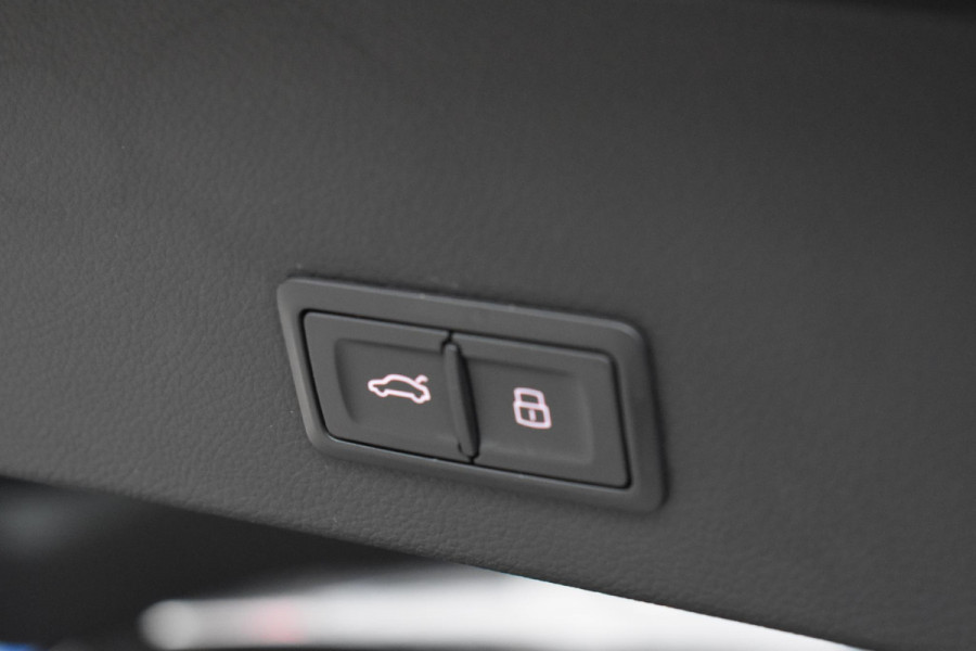 Audi A6 Avant 4.0 TFSI RS 6 quattro performance Pano Camera ACC Stuurvw Memory Audi A6 Avant 4.0 TFSI RS 6 quattro performance Pano Camera ACC Stuurvw Memory