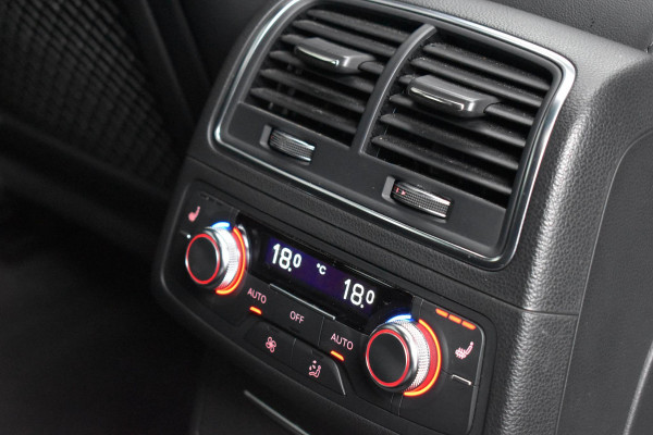 Audi A6 Avant 4.0 TFSI RS 6 quattro performance Pano Camera ACC Stuurvw Memory Audi A6 Avant 4.0 TFSI RS 6 quattro performance Pano Camera ACC Stuurvw Memory