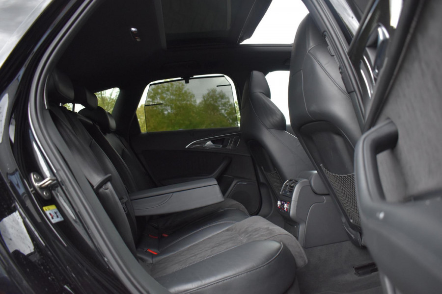 Audi A6 Avant 4.0 TFSI RS 6 quattro performance Pano Camera ACC Stuurvw Memory Audi A6 Avant 4.0 TFSI RS 6 quattro performance Pano Camera ACC Stuurvw Memory