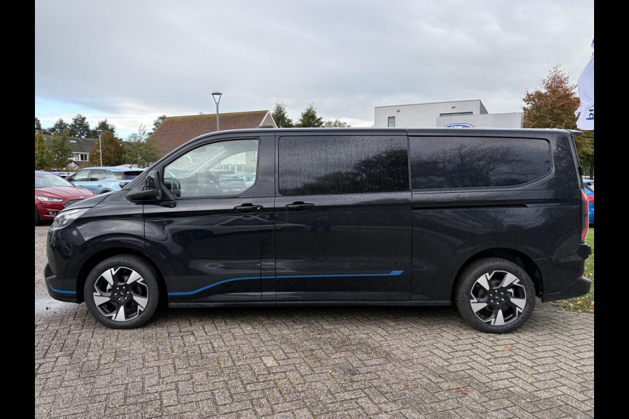 Ford Transit Custom 320 2.5 PHEV L2H1 Sport DC | SCI | 233pk | | Dubbele Cabine | Dubbele zijschuifdeur | Inklapbare trekhaak | 19 inch lichtmetalen Sport velgen (mat zwart) | Verwarmbaar stuurwiel | Navigatie systeem