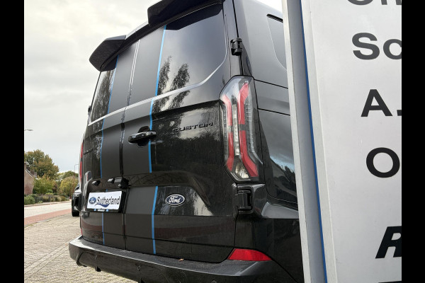 Ford Transit Custom 320 2.5 PHEV L2H1 Sport DC | SCI | 233pk | | Dubbele Cabine | Dubbele zijschuifdeur | Inklapbare trekhaak | 19 inch lichtmetalen Sport velgen (mat zwart) | Verwarmbaar stuurwiel | Navigatie systeem