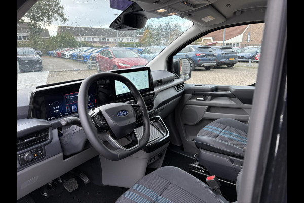 Ford Transit Custom 320 2.5 PHEV L2H1 Sport DC | SCI | 233pk | | Dubbele Cabine | Dubbele zijschuifdeur | Inklapbare trekhaak | 19 inch lichtmetalen Sport velgen (mat zwart) | Verwarmbaar stuurwiel | Navigatie systeem