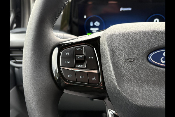 Ford Transit Custom 320 2.5 PHEV L2H1 Sport DC | SCI | 233pk | | Dubbele Cabine | Dubbele zijschuifdeur | Inklapbare trekhaak | 19 inch lichtmetalen Sport velgen (mat zwart) | Verwarmbaar stuurwiel | Navigatie systeem