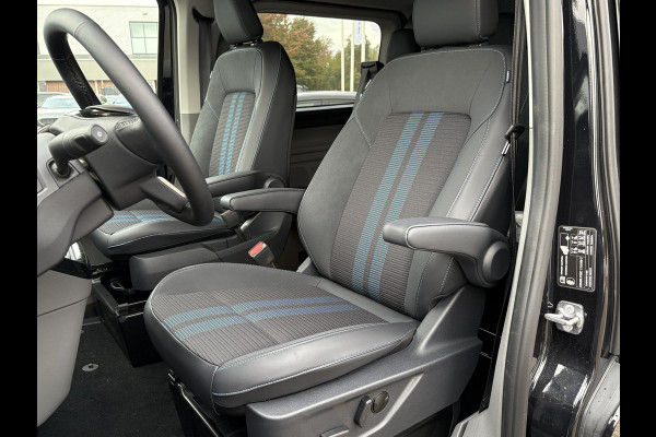 Ford Transit Custom 320 2.5 PHEV L2H1 Sport DC | SCI | 233pk | | Dubbele Cabine | Dubbele zijschuifdeur | Inklapbare trekhaak | 19 inch lichtmetalen Sport velgen (mat zwart) | Verwarmbaar stuurwiel | Navigatie systeem