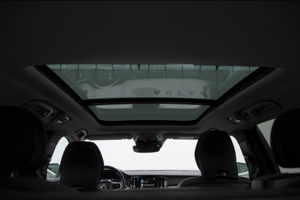 Volvo V60 T6 340PK Automaat Recharge AWD Inscription / Panoramadak / BLIS / Parkeersensoren met camera / Elektrische achterklep / Stoel - en stuurwielverwarming / Getint glas / Adaptieve cruise control Volvo V60 T6 340PK Automaat Recharge AWD Inscription / Panoramadak / BLIS / Parkeersensoren met camera / Elektrische achterklep / Stoel - en stuurwielverwarming / Getint glas / Adaptieve cruise control