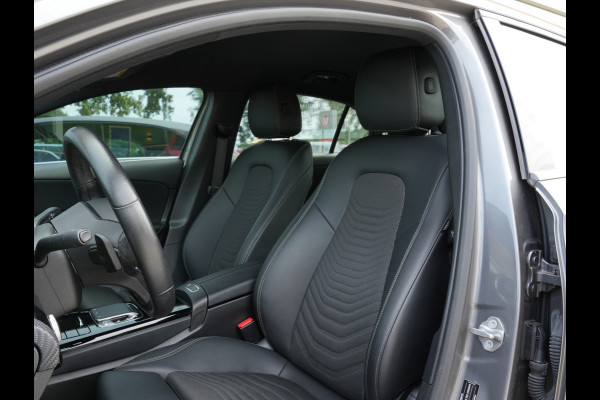 Mercedes-Benz A-Klasse 180 Business Solution Automaat | Navigatie | Android/Apple Carplay