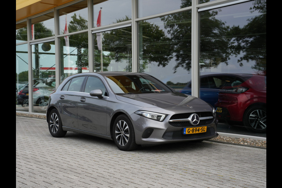 Mercedes-Benz A-Klasse 180 Business Solution Automaat | Navigatie | Android/Apple Carplay