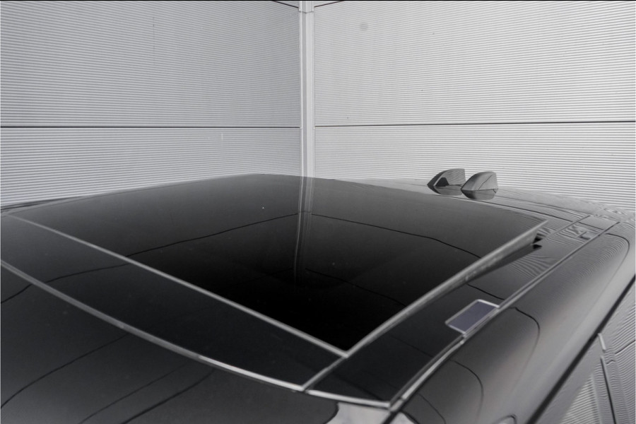 Land Rover Range Rover Sport 3.0 P510e First Edition 4WS Ventilatie HUD 360° ACC Meridian Land Rover Range Rover Sport 3.0 P510e First Edition 4WS Ventilatie HUD 360° ACC Meridian