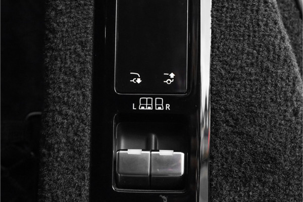 Land Rover Range Rover Sport 3.0 P510e First Edition 4WS Ventilatie HUD 360° ACC Meridian Land Rover Range Rover Sport 3.0 P510e First Edition 4WS Ventilatie HUD 360° ACC Meridian