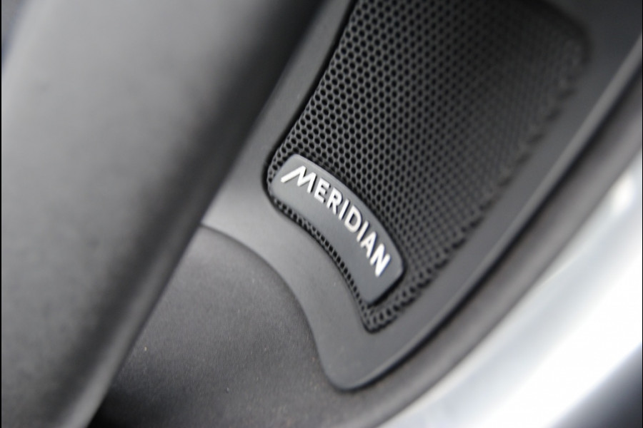 Land Rover Discovery Sport 2.0 TD4 HSE Luxury Land Rover Discovery Sport 2.0 TD4 HSE Luxury