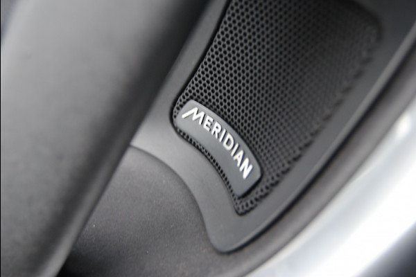 Land Rover Discovery Sport 2.0 TD4 HSE Luxury Land Rover Discovery Sport 2.0 TD4 HSE Luxury