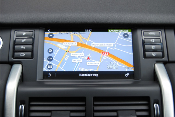 Land Rover Discovery Sport 2.0 TD4 HSE Luxury Land Rover Discovery Sport 2.0 TD4 HSE Luxury