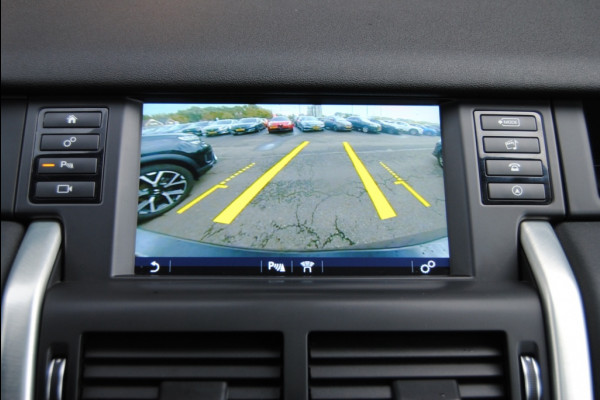 Land Rover Discovery Sport 2.0 TD4 HSE Luxury Land Rover Discovery Sport 2.0 TD4 HSE Luxury