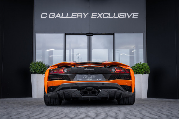 Lamborghini Aventador 6.5 V12 S - Arancio Atlas | Roadster | Lift | Personam + Carbon Package | Sensonum Lamborghini Aventador 6.5 V12 S - Arancio Atlas | Roadster | Lift | Personam + Carbon Package | Sensonum