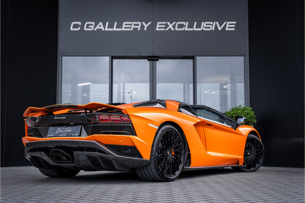 Lamborghini Aventador 6.5 V12 S - Arancio Atlas | Roadster | Lift | Personam + Carbon Package | Sensonum Lamborghini Aventador 6.5 V12 S - Arancio Atlas | Roadster | Lift | Personam + Carbon Package | Sensonum