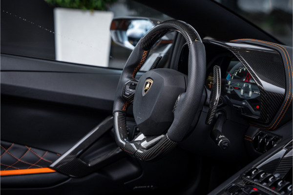 Lamborghini Aventador 6.5 V12 S - Arancio Atlas | Roadster | Lift | Personam + Carbon Package | Sensonum Lamborghini Aventador 6.5 V12 S - Arancio Atlas | Roadster | Lift | Personam + Carbon Package | Sensonum