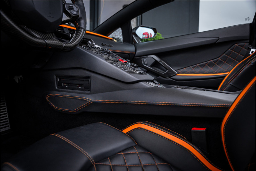 Lamborghini Aventador 6.5 V12 S - Arancio Atlas | Roadster | Lift | Personam + Carbon Package | Sensonum Lamborghini Aventador 6.5 V12 S - Arancio Atlas | Roadster | Lift | Personam + Carbon Package | Sensonum