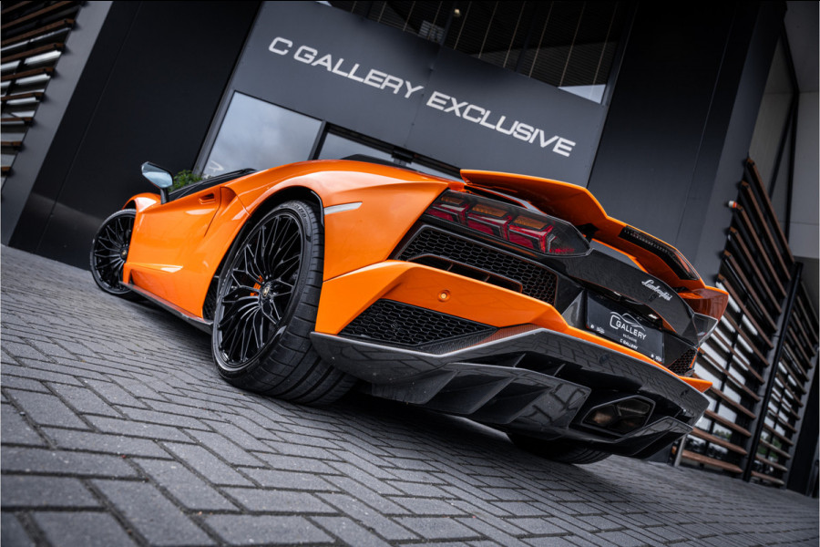 Lamborghini Aventador 6.5 V12 S - Arancio Atlas | Roadster | Lift | Personam + Carbon Package | Sensonum Lamborghini Aventador 6.5 V12 S - Arancio Atlas | Roadster | Lift | Personam + Carbon Package | Sensonum